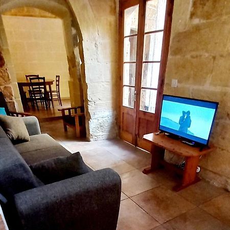 Ta Lucia Farmhouse With Private Pool And Bbq Villa Santa Luċija Esterno foto
