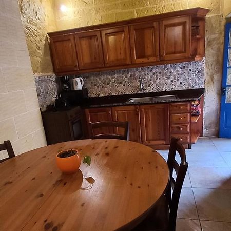 Ta Lucia Farmhouse With Private Pool And Bbq Villa Santa Luċija Esterno foto