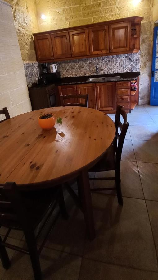 Ta Lucia Farmhouse With Private Pool And Bbq Villa Santa Luċija Esterno foto